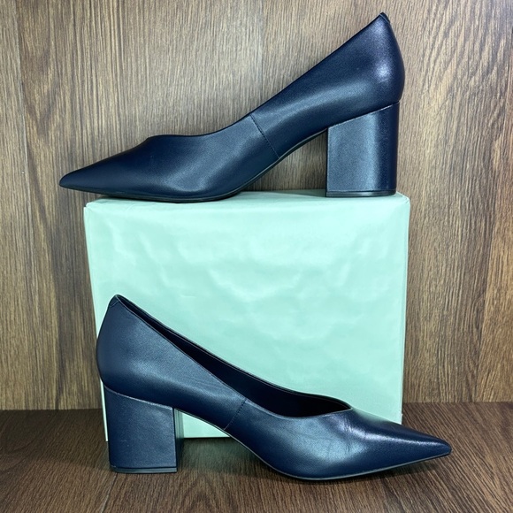 🔥🔥🔥Jeffrey Campbell Blue  Hourglass Pointed Toe Pump Size: 9🔥🔥🔥 - Picture 4 of 16